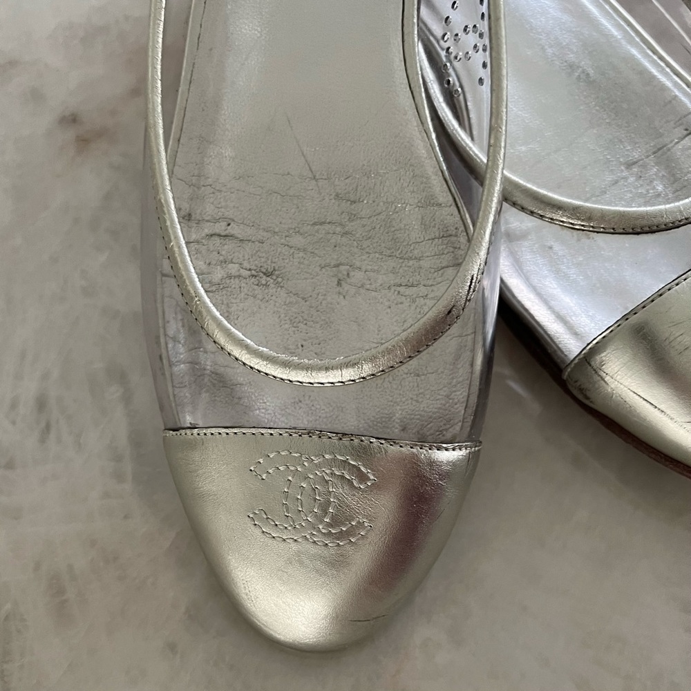CHANEL Silver Leather Slingback Flats - Picture 13 of 13